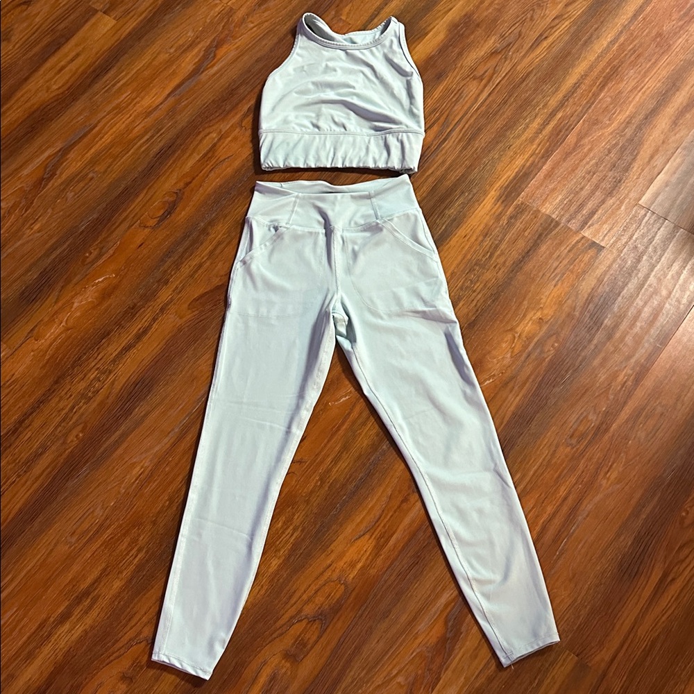 THRIVE SOCIETE Legging (Size S) & Sports Bra (Size M) Set